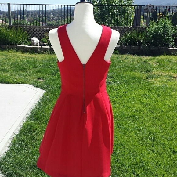 NWT BCBG Red Sleeveless Fit & Flare Dress Size 6 - Picture 2 of 3